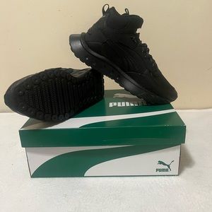 (SOLD) PUMA: Wild Rider Mid Core WS